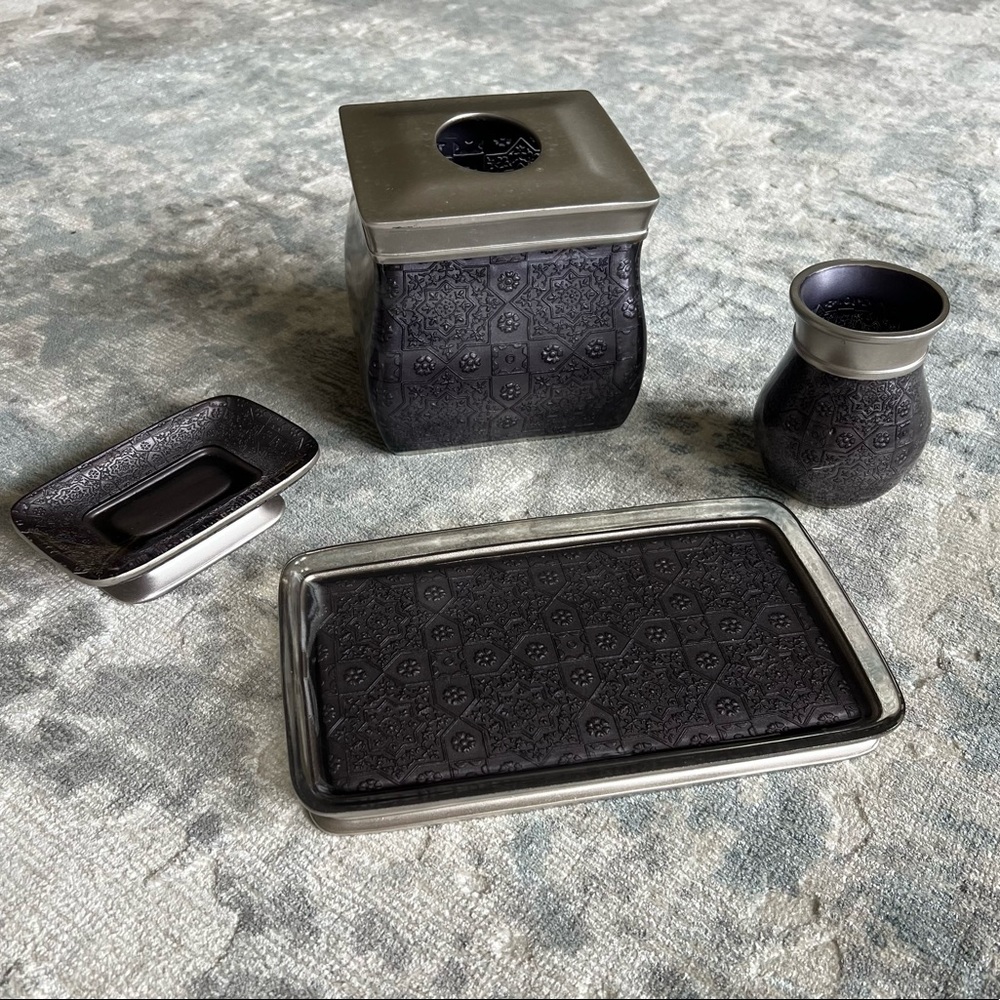 4 Pc Bathroom Accessories- Purple/Silver Resin - Picture 7 of 7